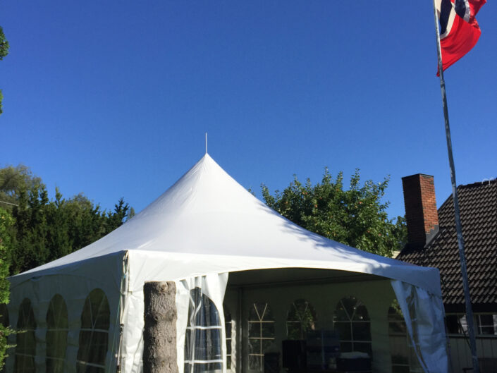 Topptelt 4,5x4,5m, vegger med vindu og åpen vegg